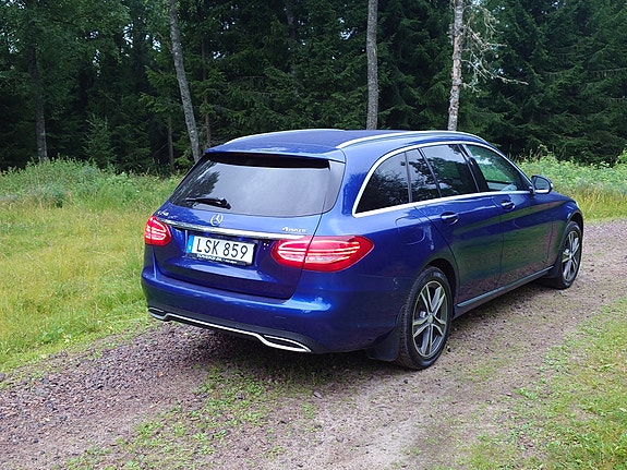 Mercedes-Benz C250 6 of 16