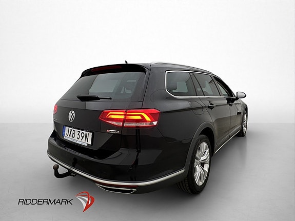 Volkswagen Passat Alltrack 8 of 30