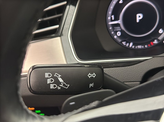 Volkswagen Passat Alltrack 15 of 30