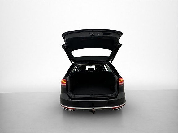 Volkswagen Passat Alltrack 30 of 30