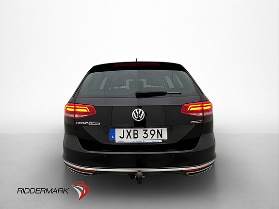 Volkswagen Passat Alltrack 7 of 30