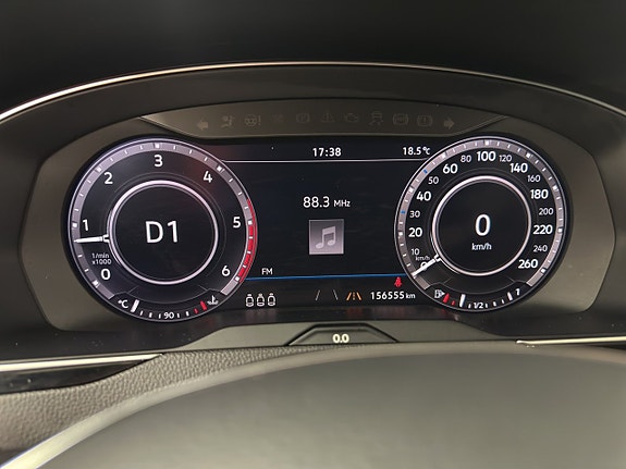 Volkswagen Passat Alltrack 17 of 30