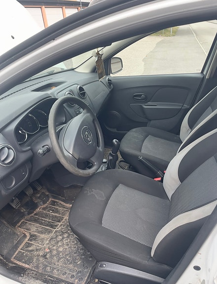 Dacia Logan 9 of 10