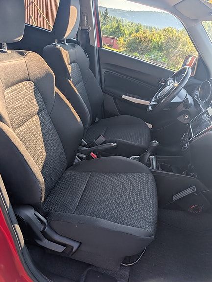 Suzuki Swift 7 of 9
