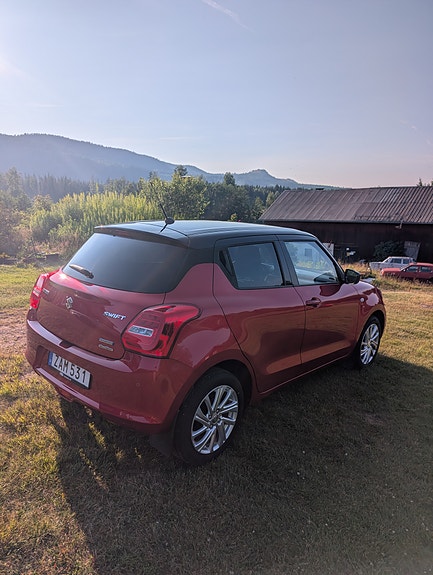 Suzuki Swift 4 of 5