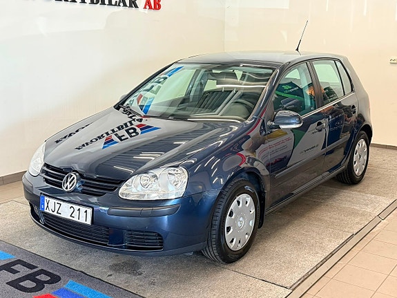 Volkswagen Golf V 3 of 12
