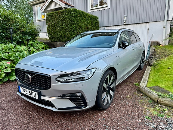 Volvo V90 3 of 5