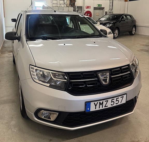 Dacia Sandero 3 of 5