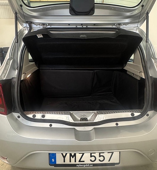 Dacia Sandero 8 of 13
