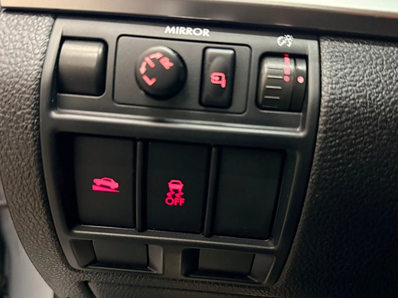 Subaru Legacy 10 of 18