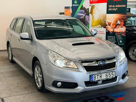 Subaru Legacy 4 of 5