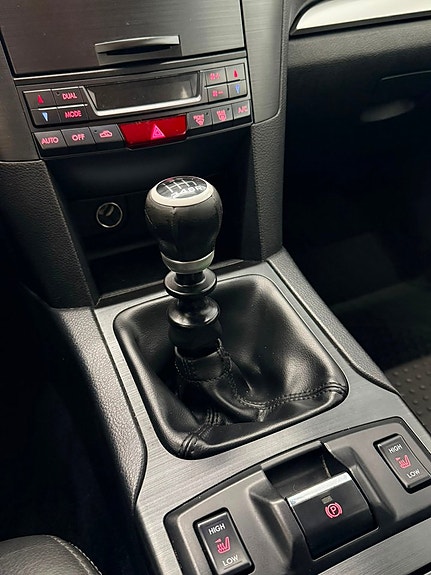 Subaru Legacy 8 of 18