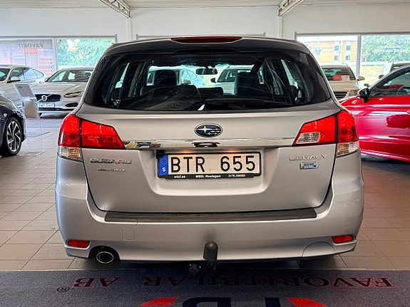 Subaru Legacy 18 of 18
