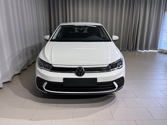 Volkswagen Polo 2 of 14