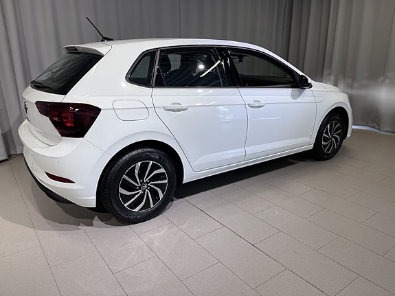 Volkswagen Polo 5 of 14