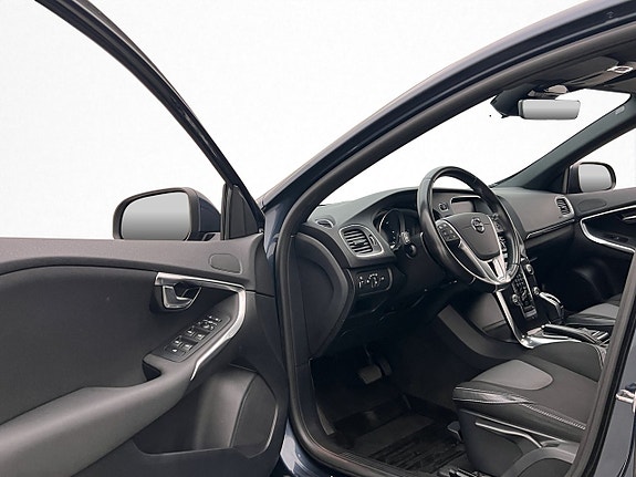 Volvo V40 10 of 30
