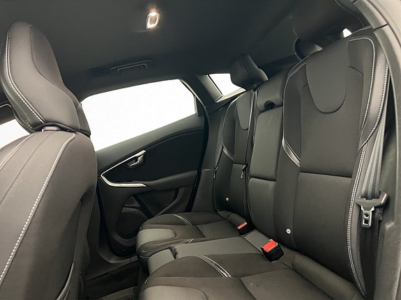 Volvo V40 16 of 30