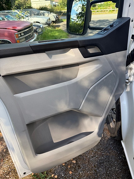 Volkswagen Transporter 9 of 10