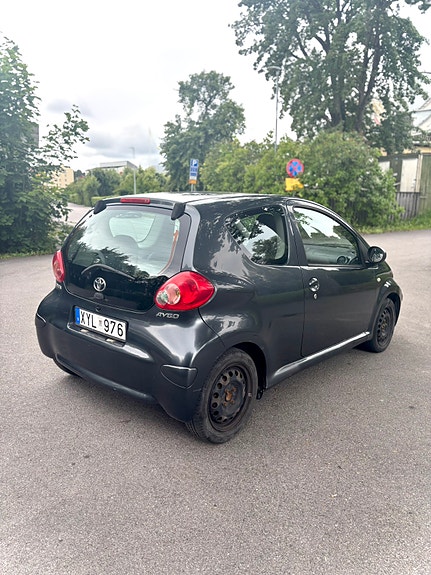 Toyota Aygo 4 of 5