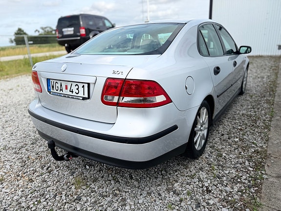 Saab 9-3 4 of 5