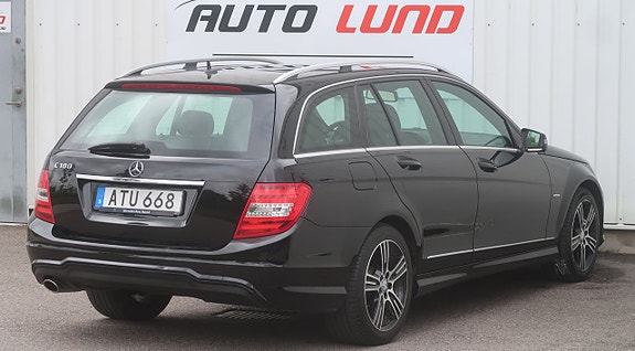 Mercedes-Benz C180 4 of 5
