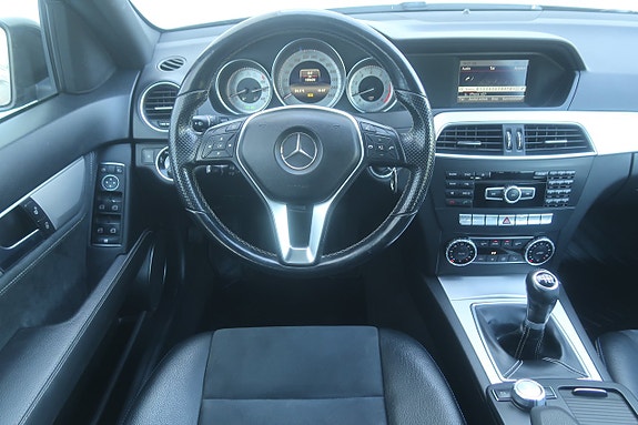 Mercedes-Benz C180 7 of 25