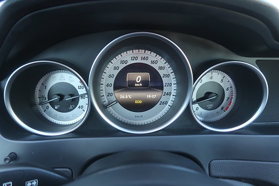 Mercedes-Benz C180 18 of 25