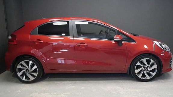 Kia Rio 2 of 16