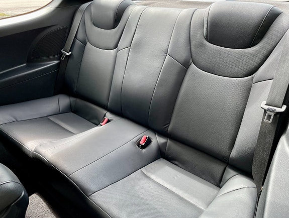 Hyundai Genesis 7 of 7