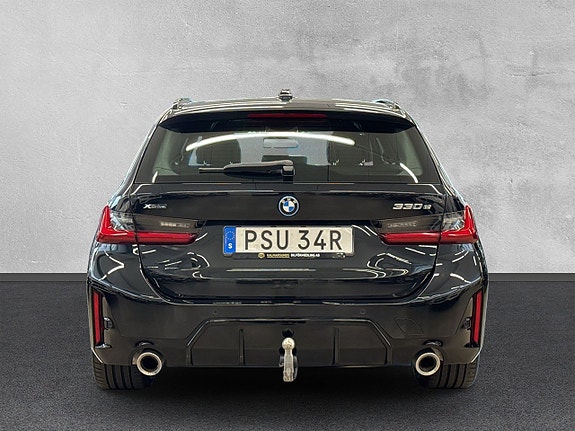 BMW 330e 4 of 5