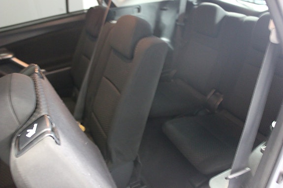 Toyota Verso 13 of 23