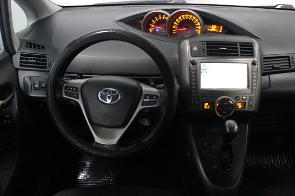 Toyota Verso 15 of 23