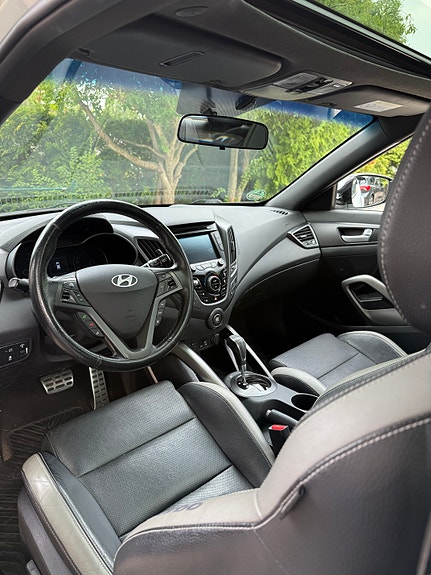 Hyundai Veloster 6 of 7