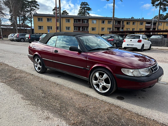 Saab 900 4 of 5