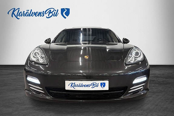 Porsche Panamera 4 3 of 22