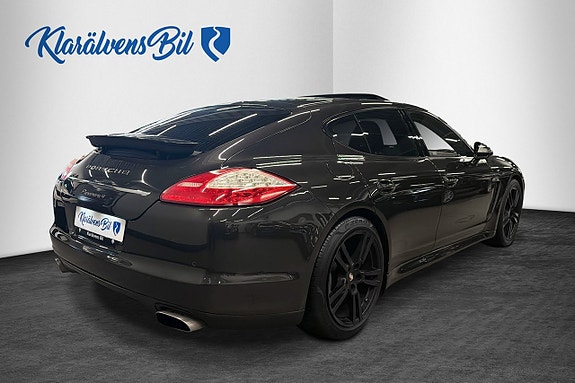 Porsche Panamera 4 7 of 22