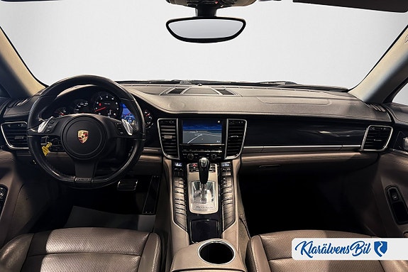Porsche Panamera 4 8 of 22