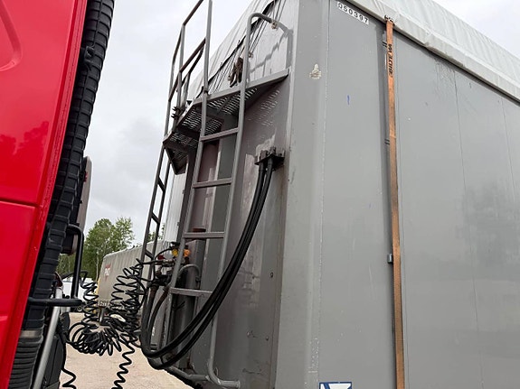 KRAKER CF-200 Trailer 5 of 5