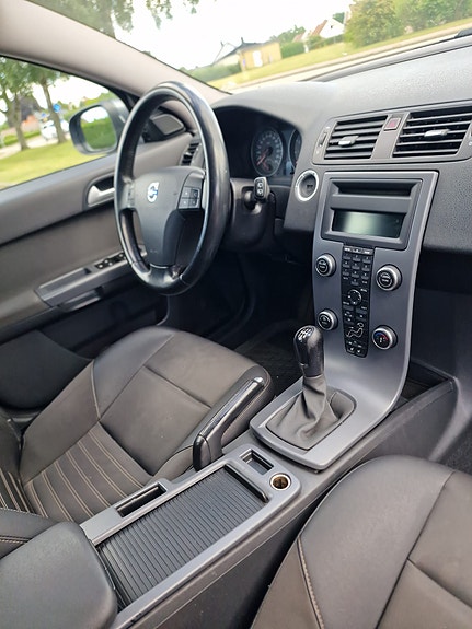 Volvo V50 6 of 20