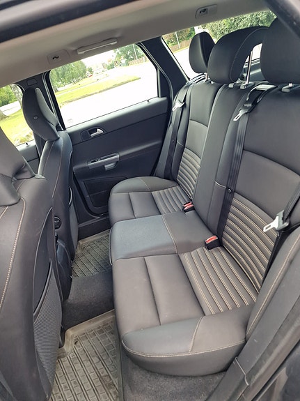Volvo V50 7 of 20