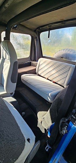 Jeep Wrangler 8 of 10