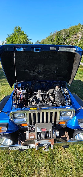 Jeep Wrangler 9 of 10