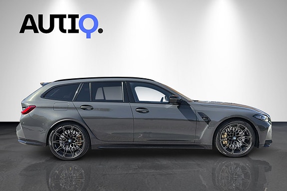 BMW M3 4 of 5