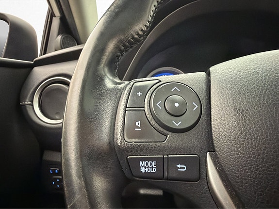 Toyota Auris 18 of 30