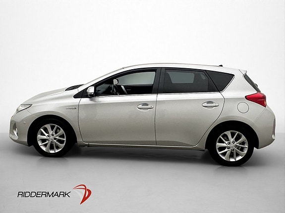 Toyota Auris 3 of 30