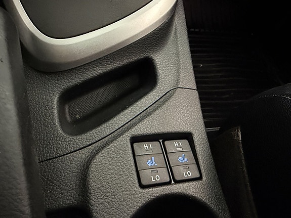 Toyota Auris 28 of 30