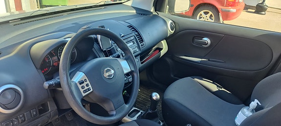 Nissan Note 2 of 5