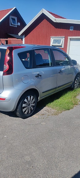 Nissan Note 4 of 5