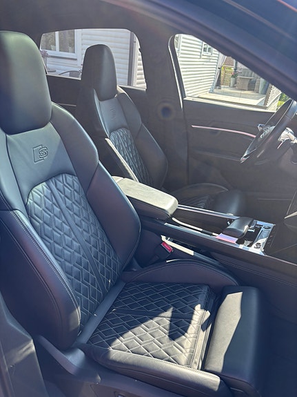 Audi e-tron Sportback 5 of 5
