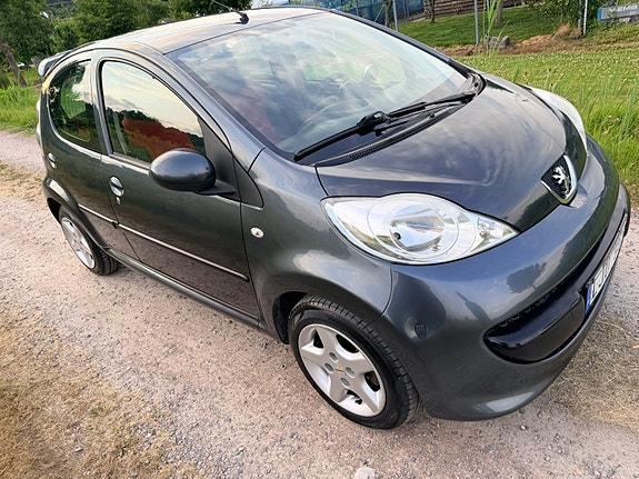 Peugeot 107 4 of 5